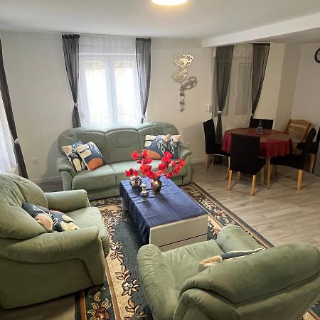 Maison Neuve Chaleureuse Pour 1 A 4 Personnes Schiltigheim Exterior foto